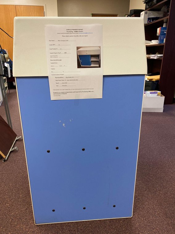 BABY CHANGING TABLE