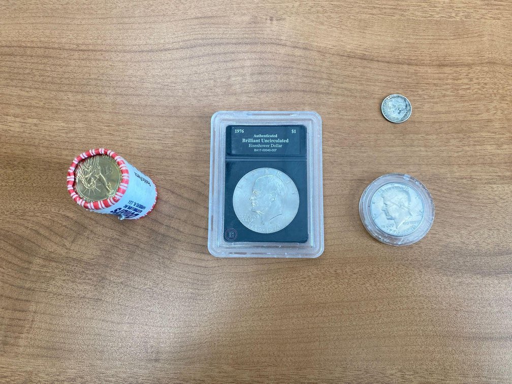 COINS-$25 ROLL FRANKLIN PIERCE GOLD DOLLARS-76 EISENHOWER DOLLAR-64' DIME-76 KENNEDY HALF DOLLAR