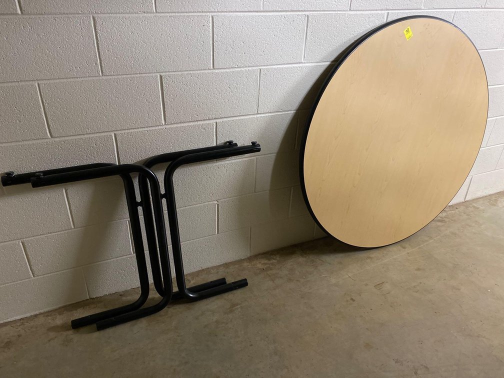 CIRCULAR TABLE-METAL LEGS