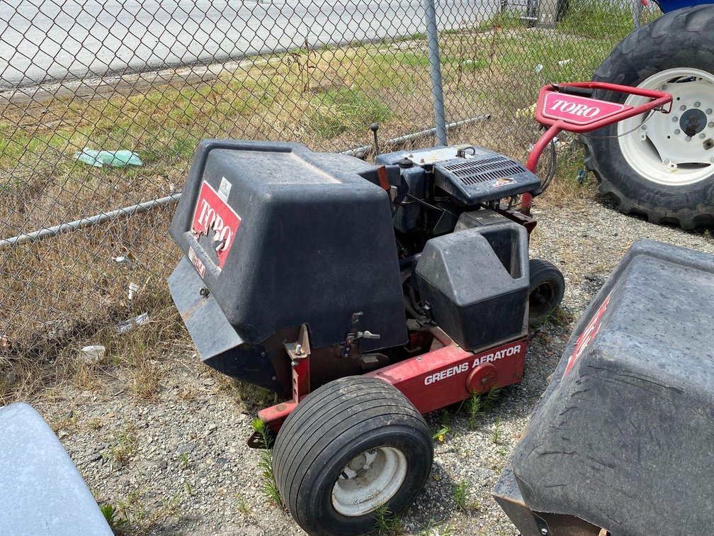 TORO GREENS AERATOR