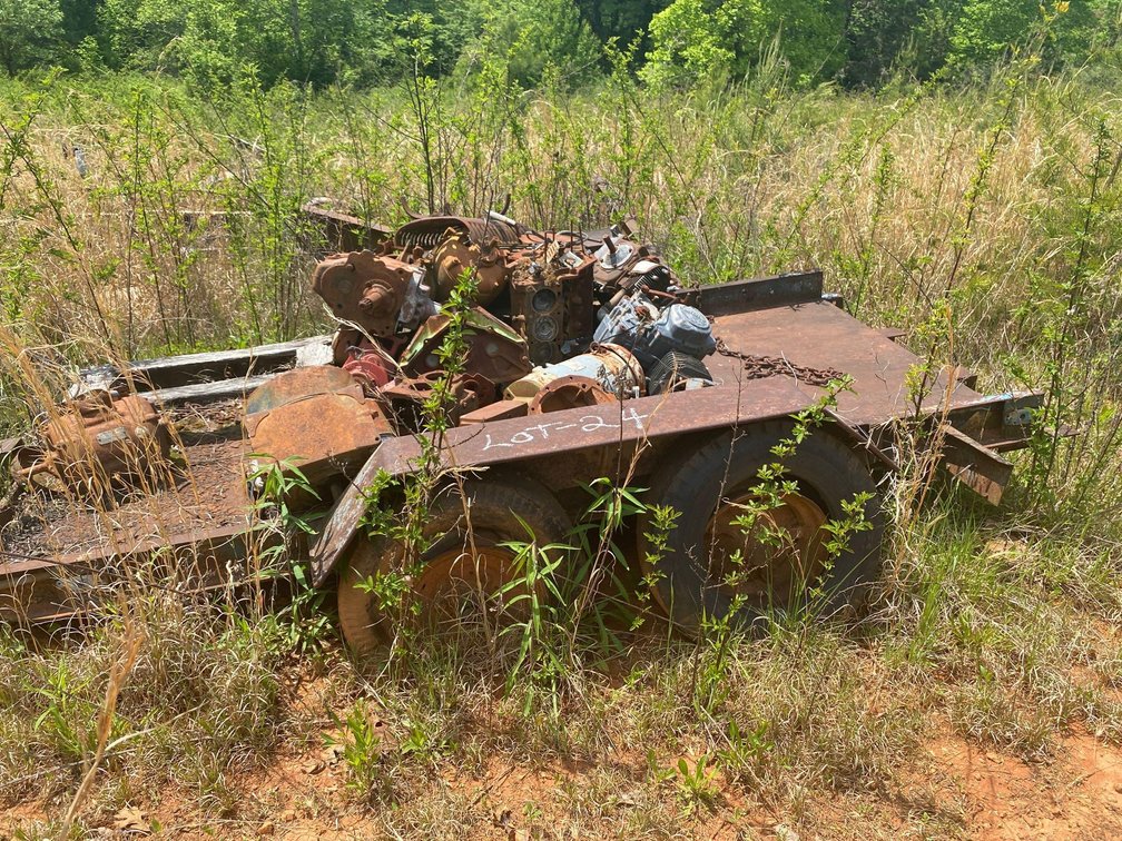 TRAILER-NO TITLE-BAD CONDITION-W/CONTENTS