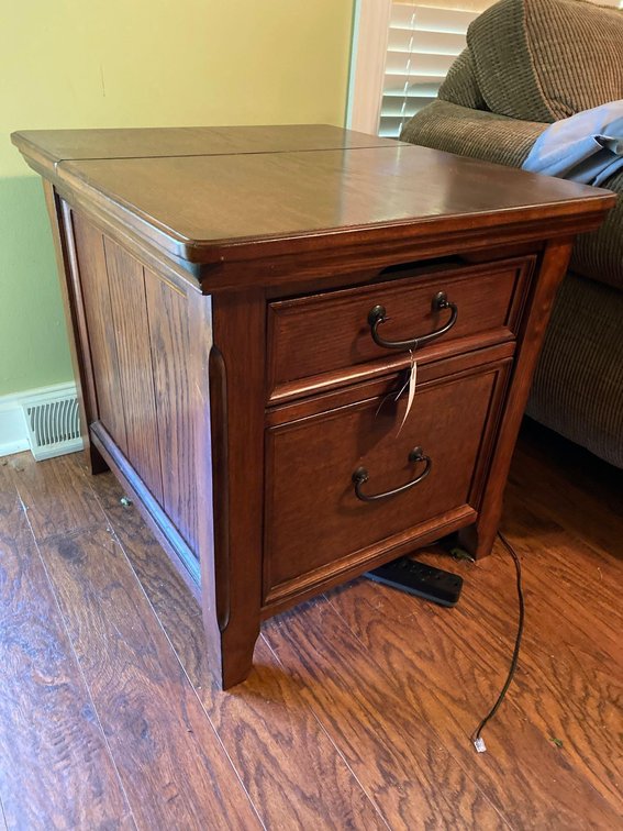 COFFEE TABLE W/2 ENDS TABLES (ELECTRIC OUTLETS/FILES)