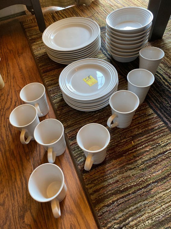 WHITE DISHES-32 PIECES