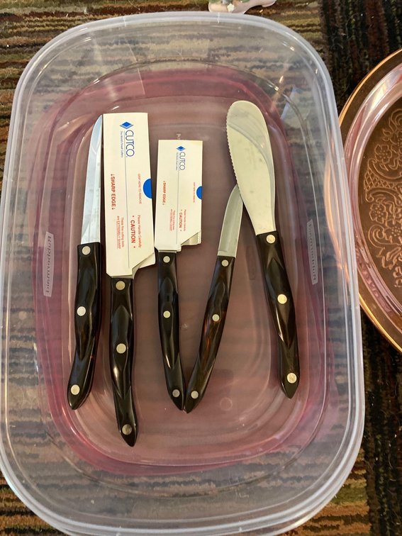 PLASTIC CONTAINERS-CUTCO KNIVES