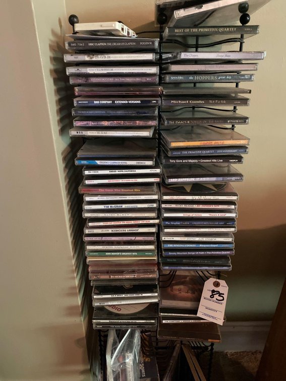 CD'S & STAND