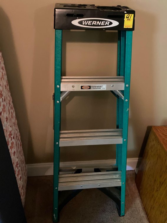 WERNER 4' LADDER