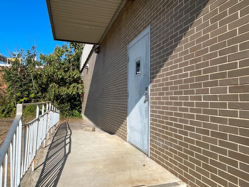 Image for Real Estate Auction - Industrial Office Building in High Point, NC