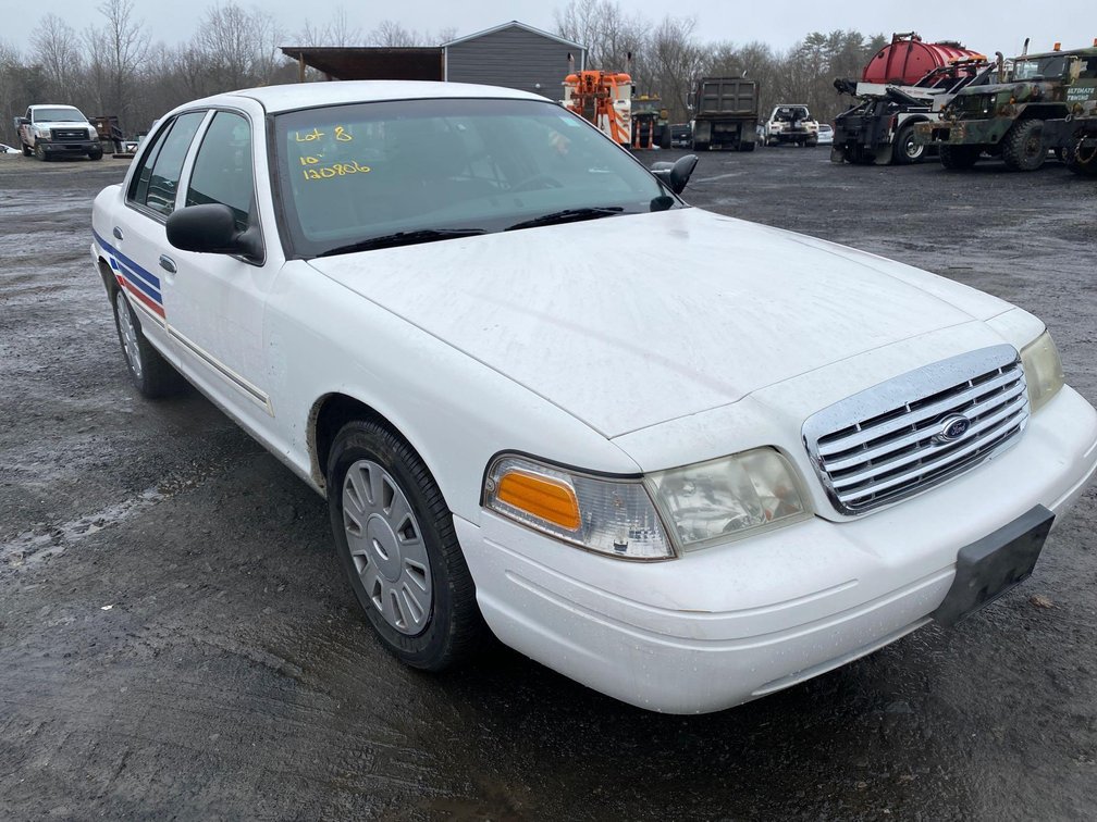2010 FORD CROWN VICTORIA