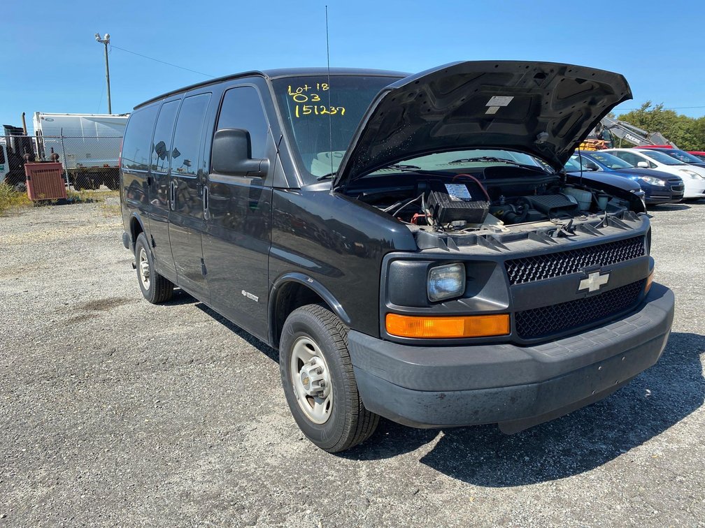 2003 CHEVY 2500 VAN