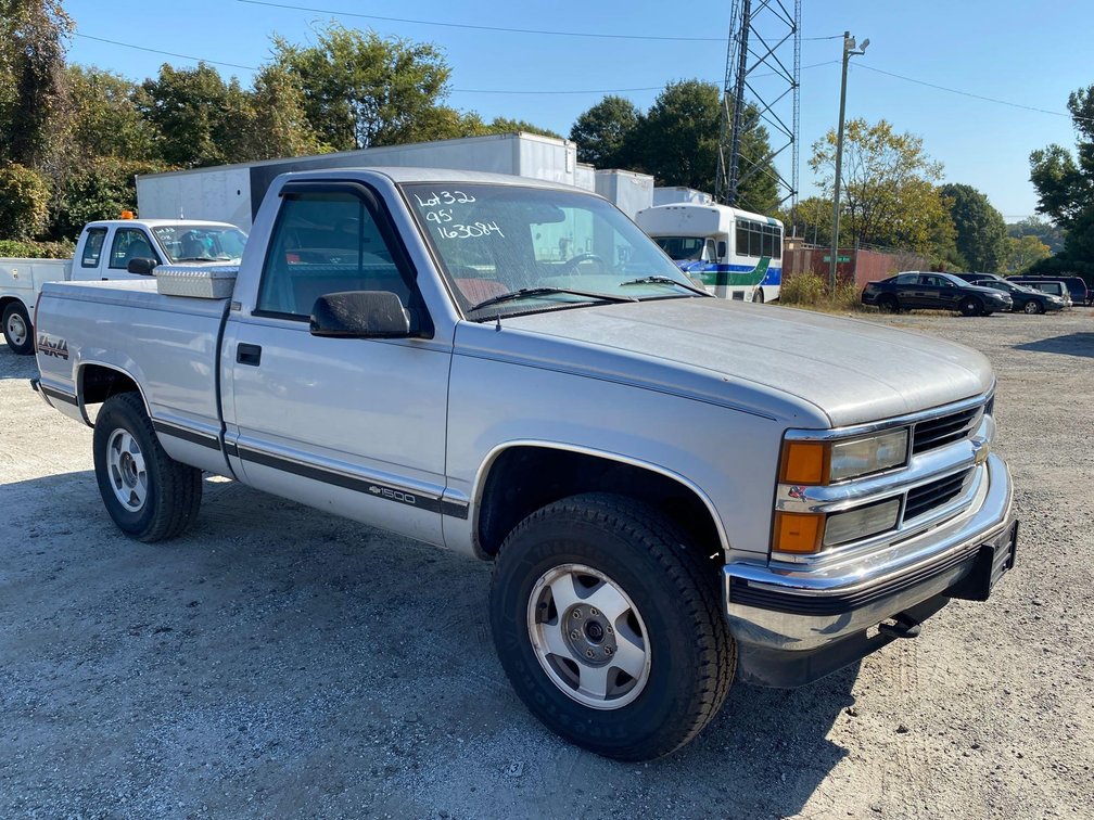 1994 CHEVROLET 1500 TRUCK-4X4