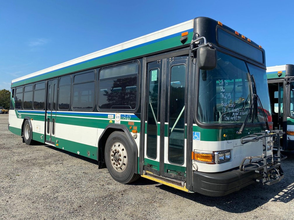 2006 GILLIG PHANTOM BUS