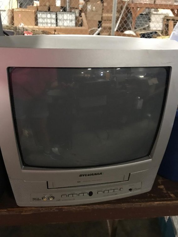 Sylvani TV w/VHS
