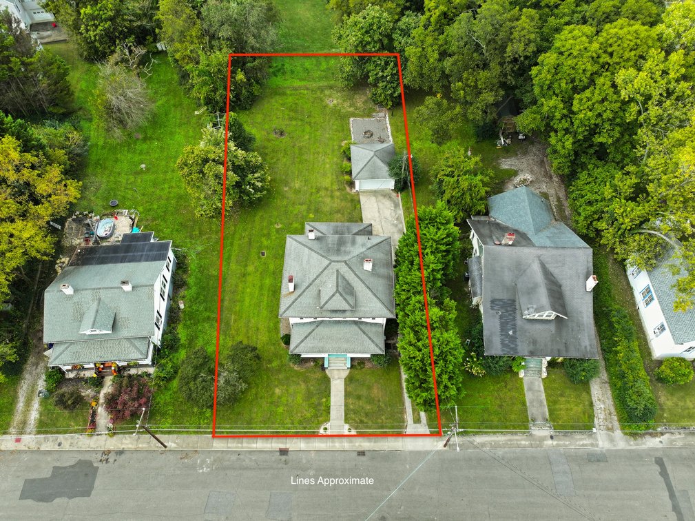Image for Estate of Susan Alford Allen - Remodeled 5-Bedroom Home Near Downtown Mount Airy