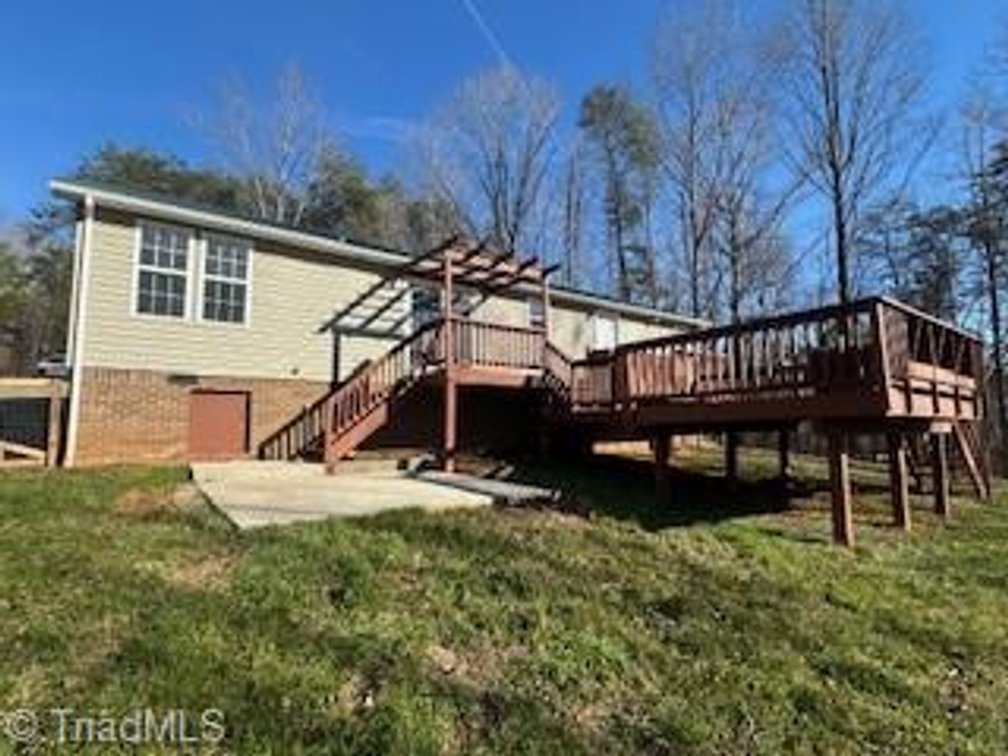Image for Home For Sale in Pinnacle - 1125 Fox Hills Road