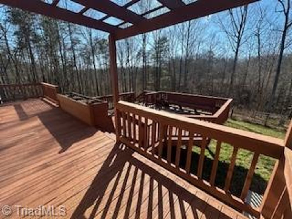 Image for Home For Sale in Pinnacle - 1125 Fox Hills Road
