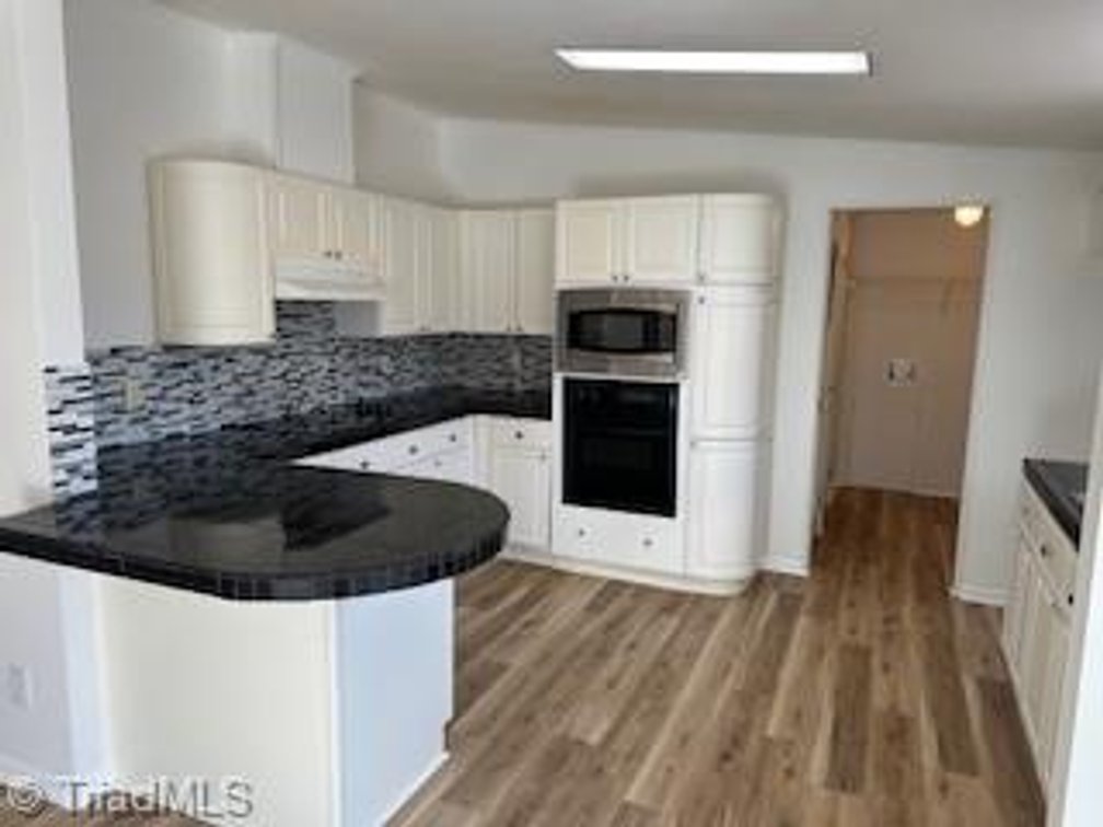 Image for Home For Sale in Pinnacle - 1125 Fox Hills Road