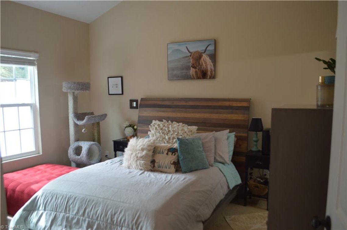 Image for Home For Sale in Winston-Salem - 1676 Preston Woods Drive