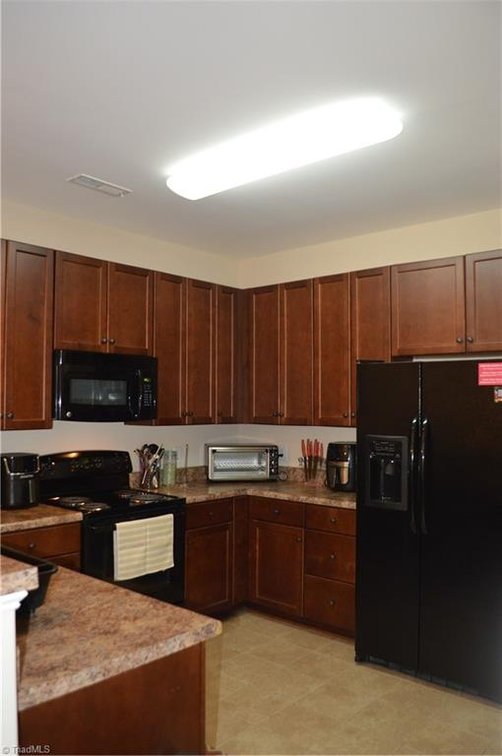 Image for Home For Sale in Winston-Salem - 1676 Preston Woods Drive