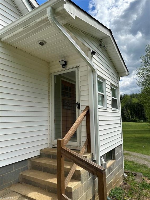 Image for Home For Sale in Mount Airy - 813 Blevins Store Road