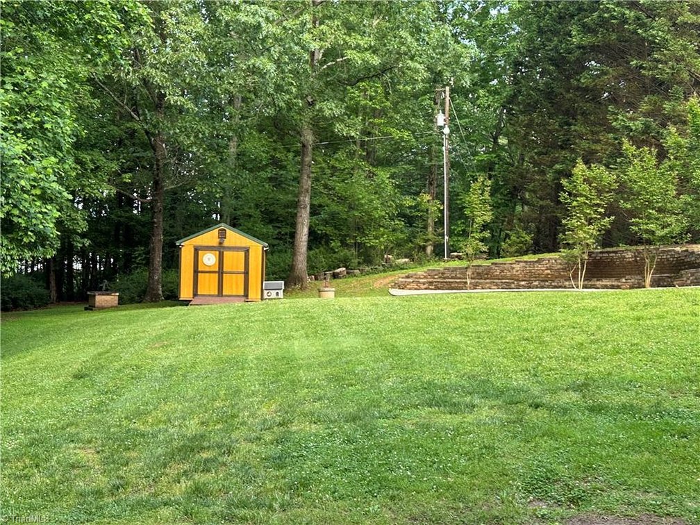 Image for Home For Sale in Mount Airy - 470 Farmbrook Road