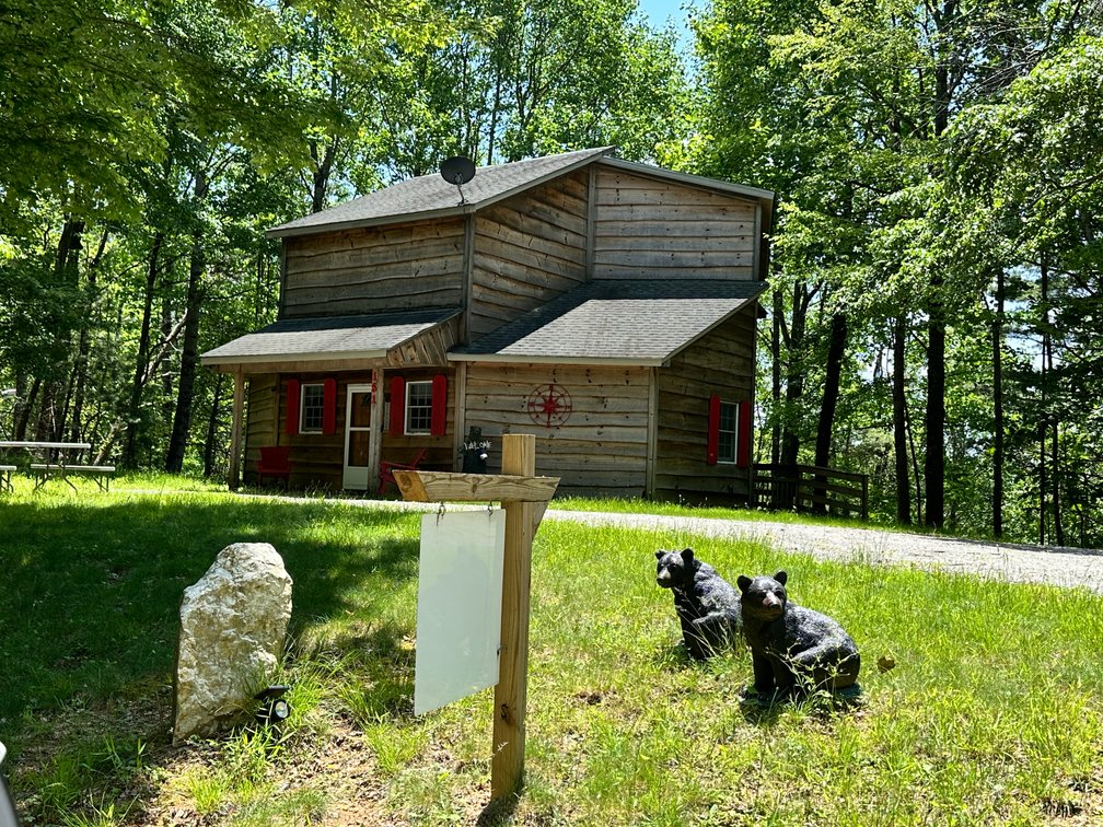Image for Home For Sale in Fancy Gap, Virginia - 151 Powhatan