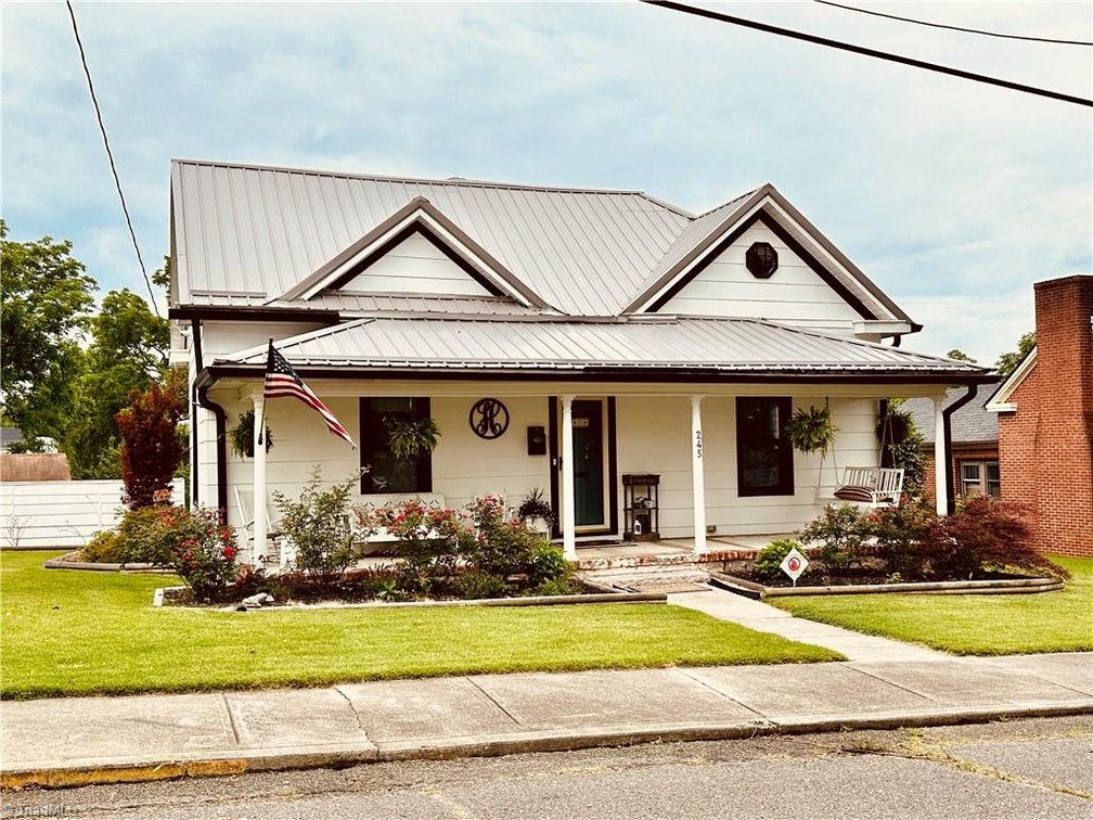 Image for Home for Sale - 245 Orchard Street