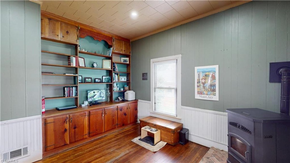 Image for Home for Sale - 245 Orchard Street