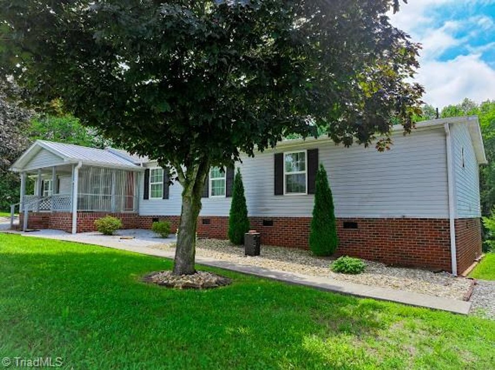 Image for Home For Sale in Mount Airy - 277 Clover Lane, Mount Airy