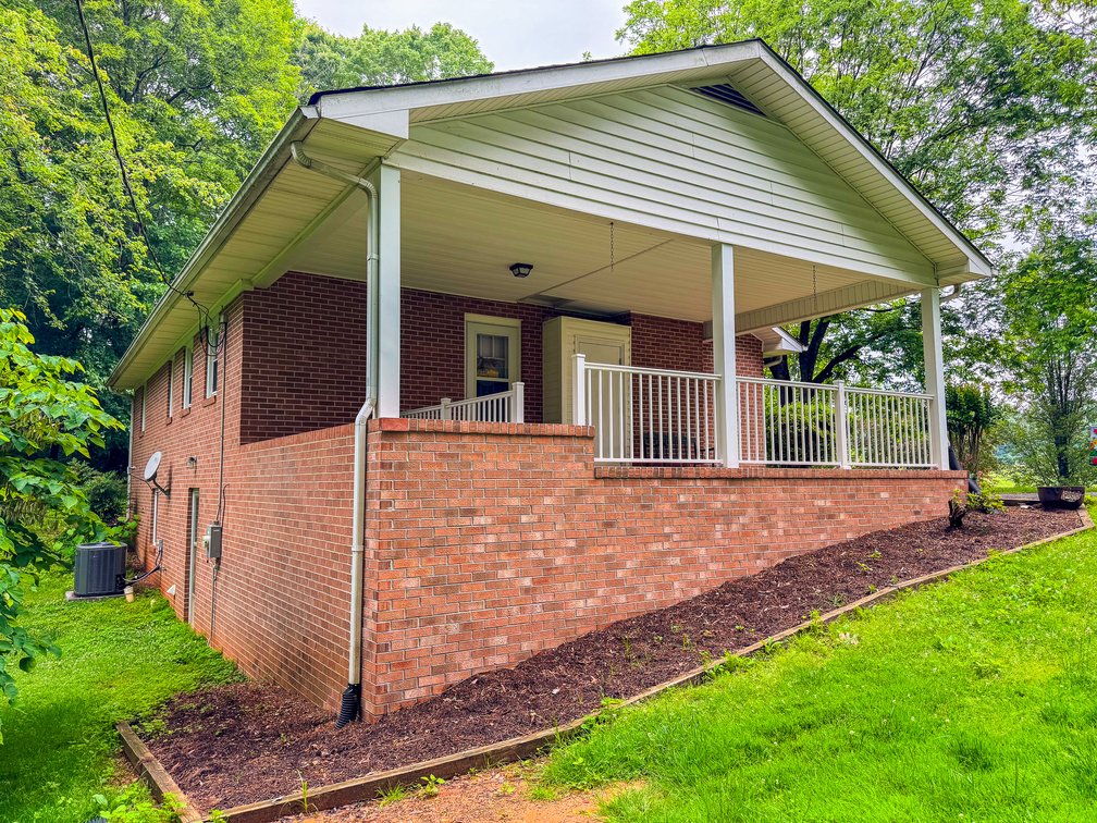 Image for Home For Sale in Siloam - 722 River Siloam Road