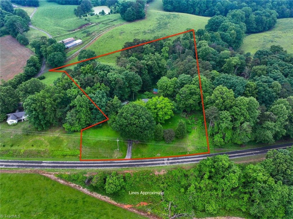 Image for Home For Sale in Siloam - 722 River Siloam Road
