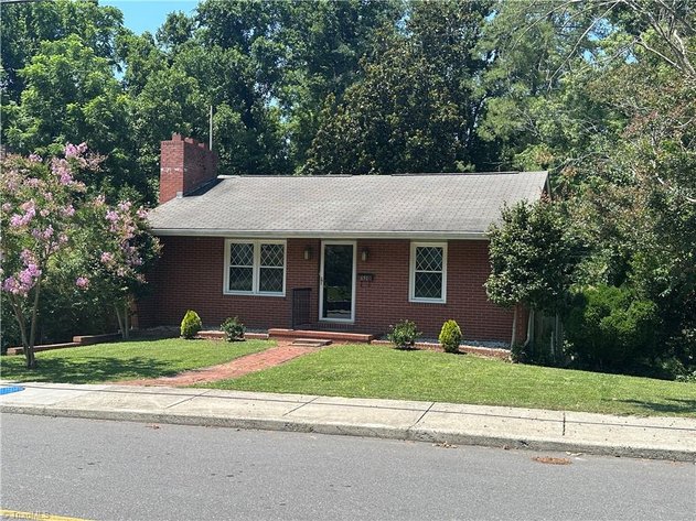 Home For Sale in Mount Airy - 651 Willow Street