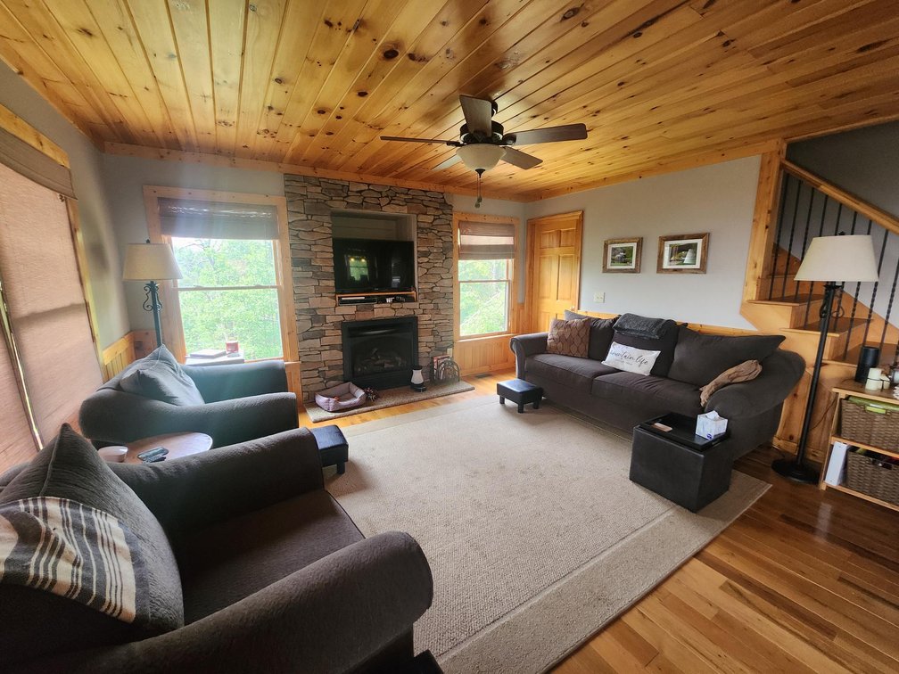 Image for Cabin For Sale in Fancy Gap, Virginia - 82 Alpine Way