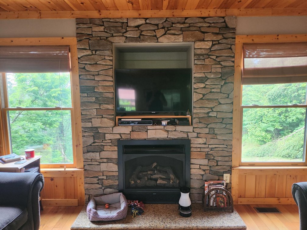 Image for Cabin For Sale in Fancy Gap, Virginia - 82 Alpine Way