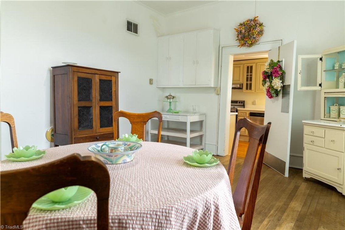 Image for Home For Sale in Pilot Mountain - 216 E Main Street