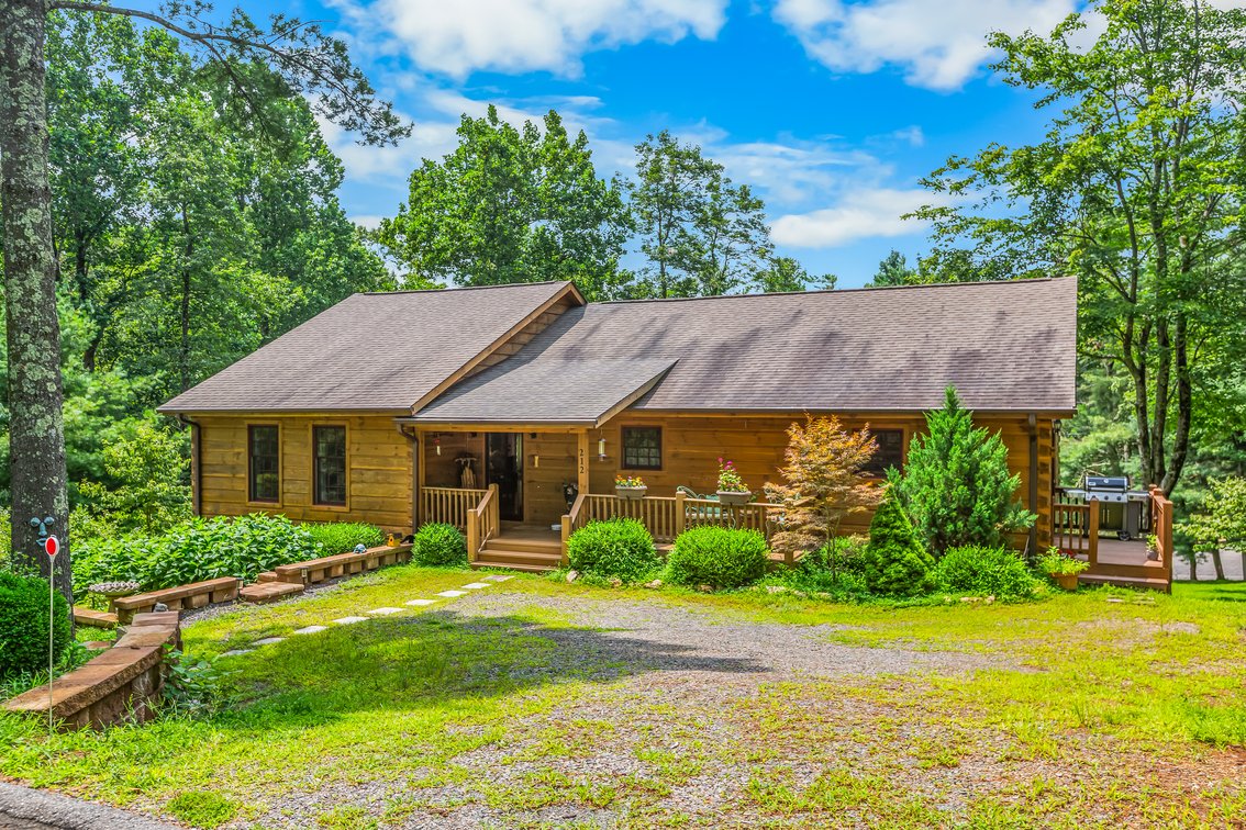 Image for Cabin For Sale in Fancy Gap, Virginia - 212 Olympus