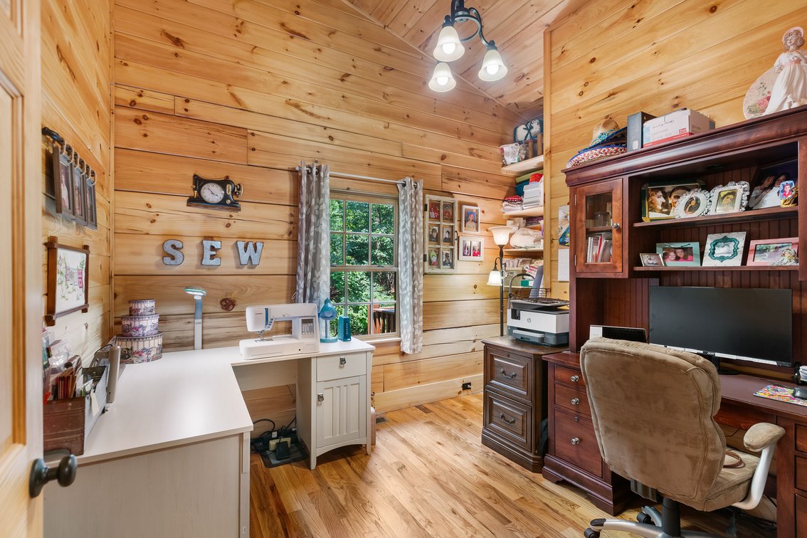 Image for Cabin For Sale in Fancy Gap, Virginia - 212 Olympus