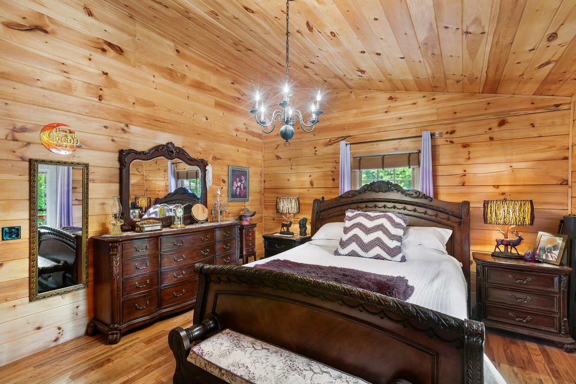 Image for Cabin For Sale in Fancy Gap, Virginia - 212 Olympus