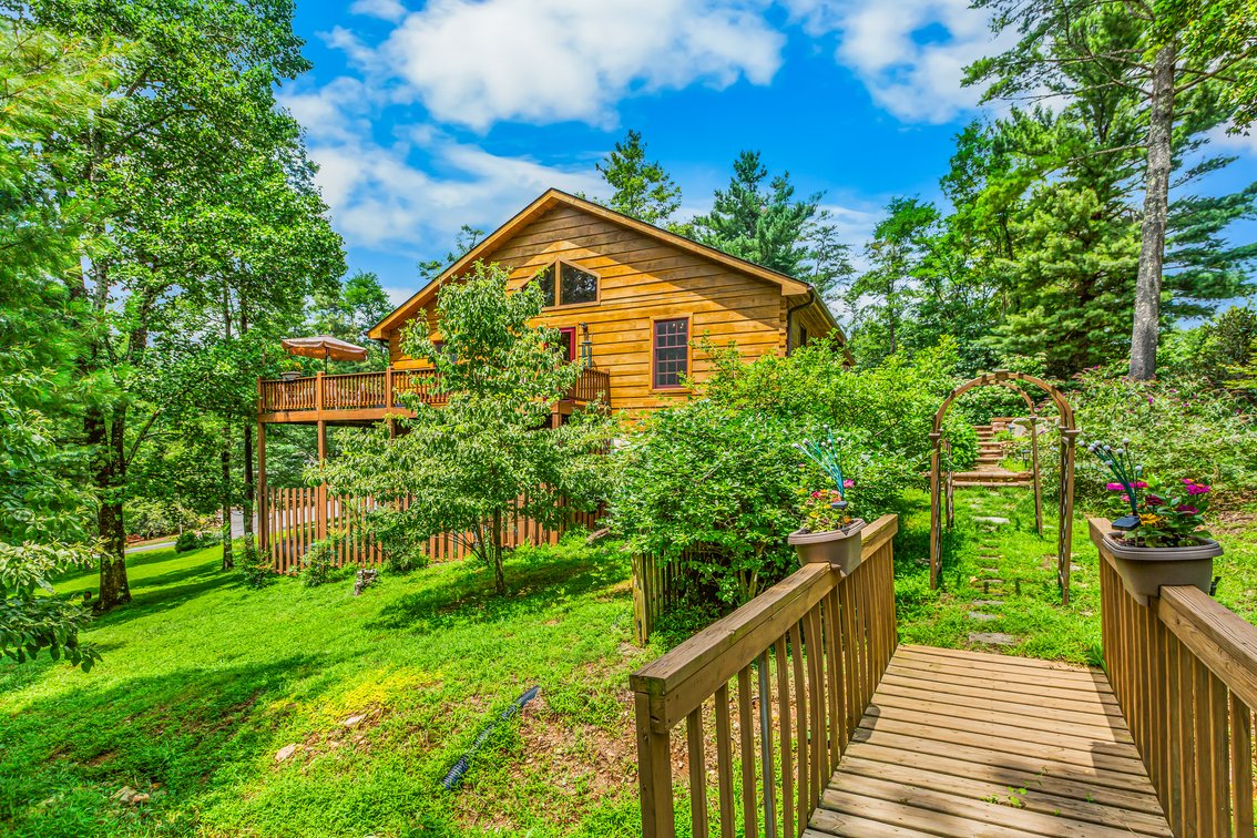Image for Cabin For Sale in Fancy Gap, Virginia - 212 Olympus