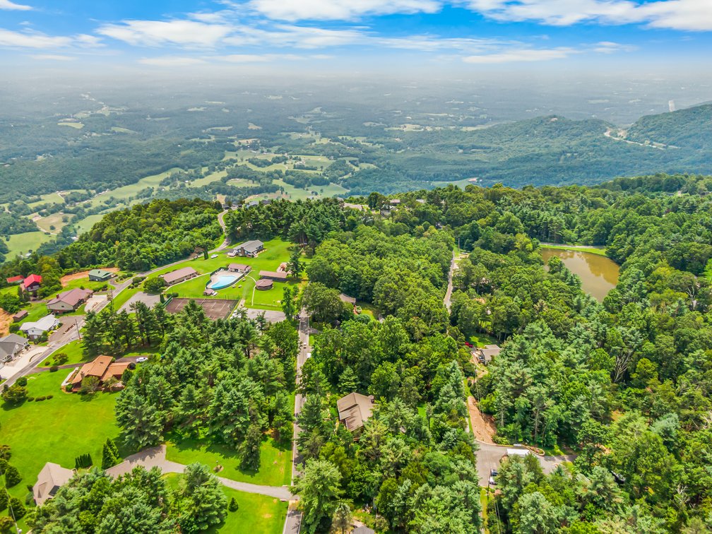 Image for Cabin For Sale in Fancy Gap, Virginia - 212 Olympus