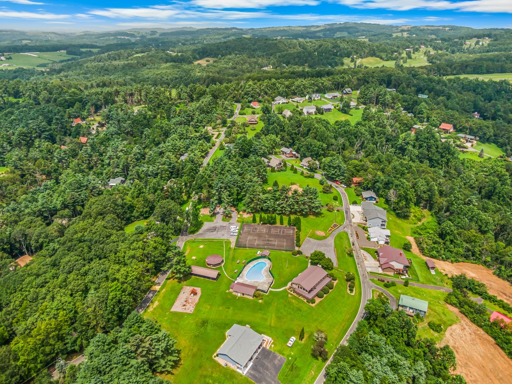 Image for Cabin For Sale in Fancy Gap, Virginia - 212 Olympus