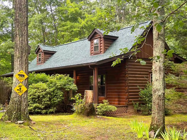 Home for Sale in Hillsville, Virginia - 84 Retreat