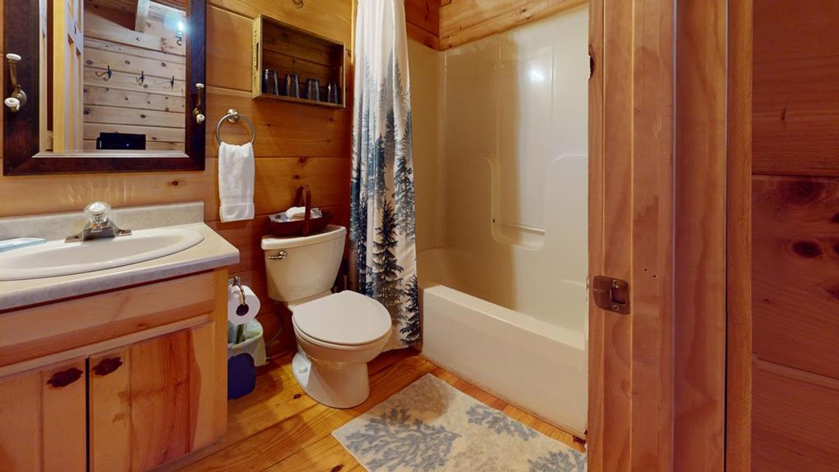 Image for Home for Sale in Hillsville, Virginia - 84 Retreat