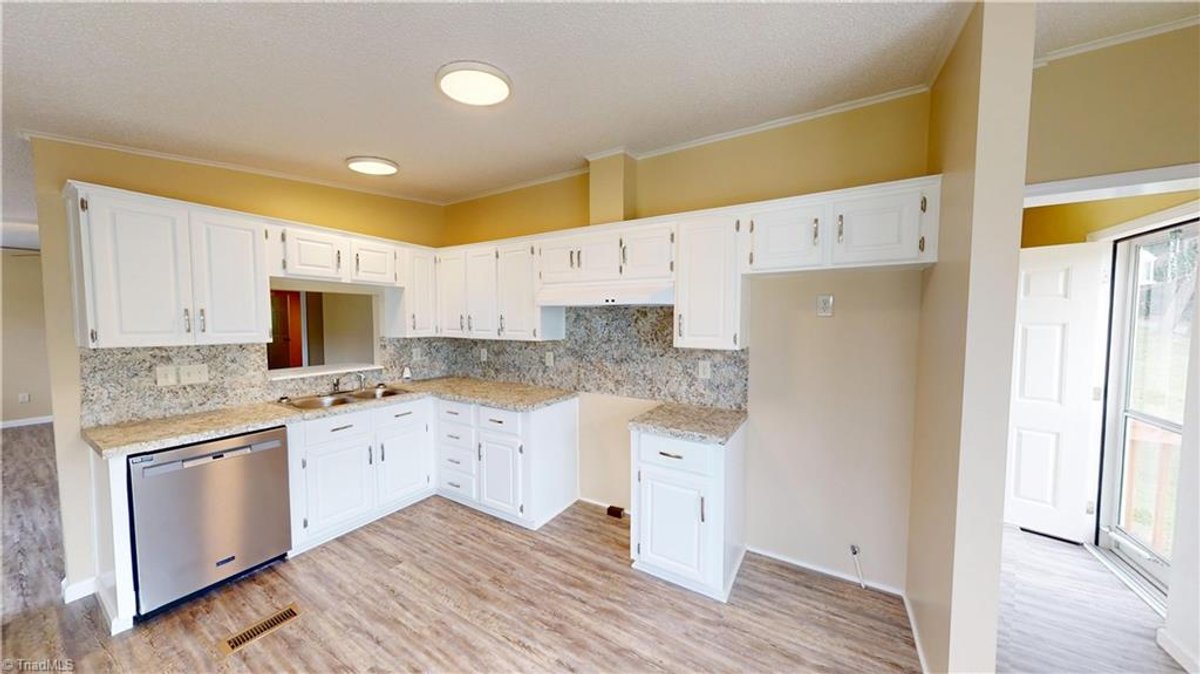 Image for Home For Sale in Mount Airy - 1122 Viewland Avenue