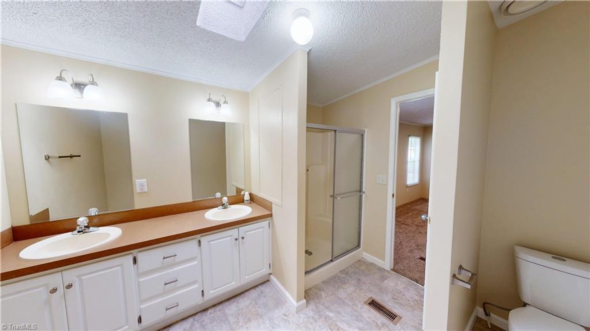 Image for Home For Sale in Mount Airy - 1122 Viewland Avenue