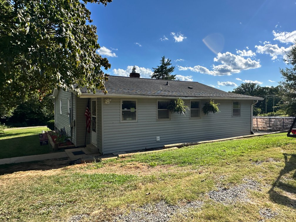 Image for Home For Sale in Siloam - 1459 Quaker Church Road