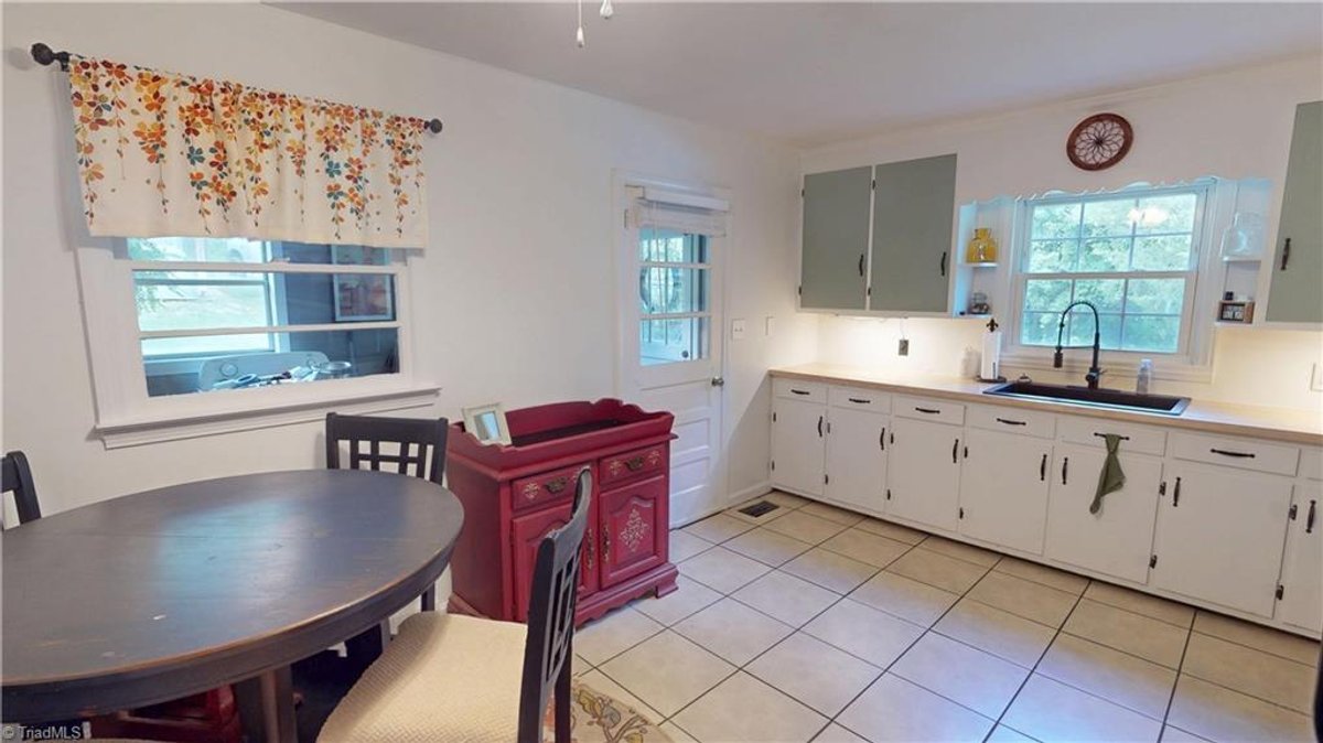 Image for Home For Sale in Siloam - 1459 Quaker Church Road