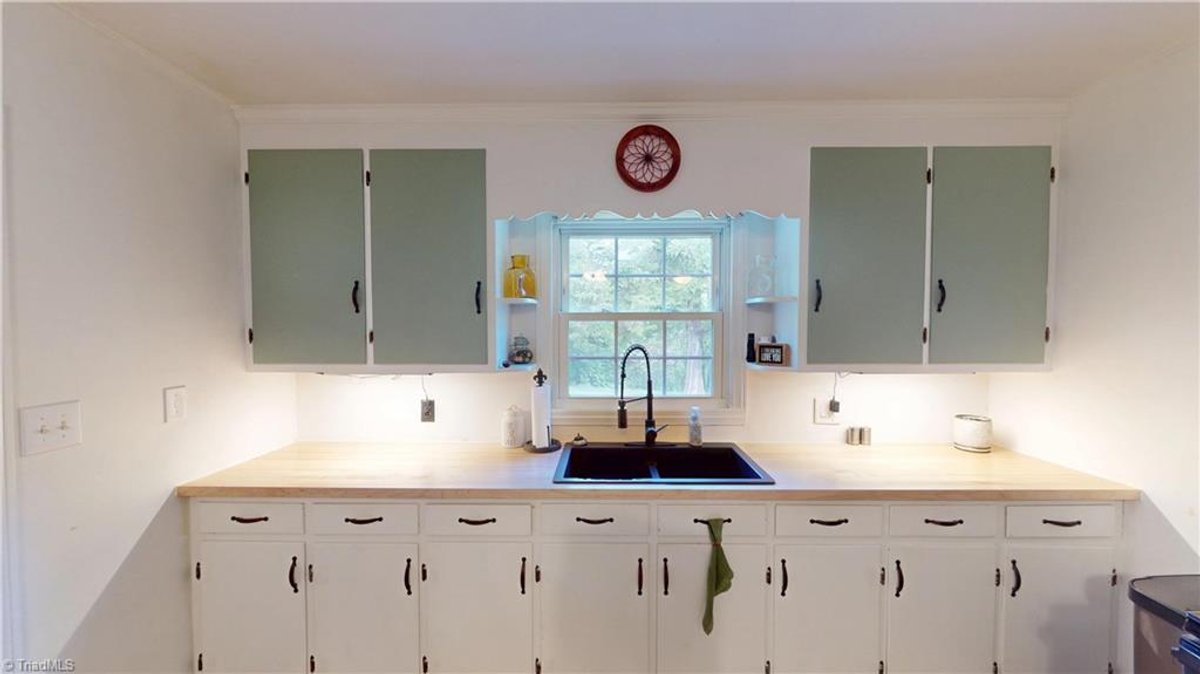Image for Home For Sale in Siloam - 1459 Quaker Church Road