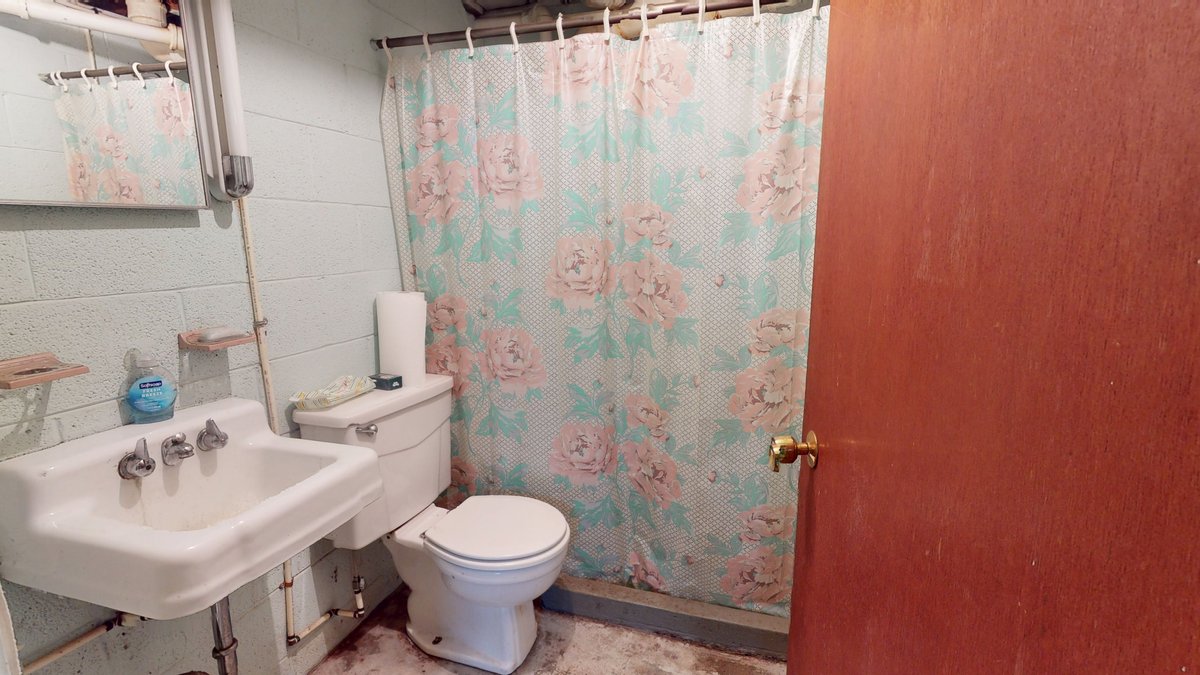 Image for Estate of Gladys Morris - Brick 3-Bedroom Home Near Downtown Mount Airy