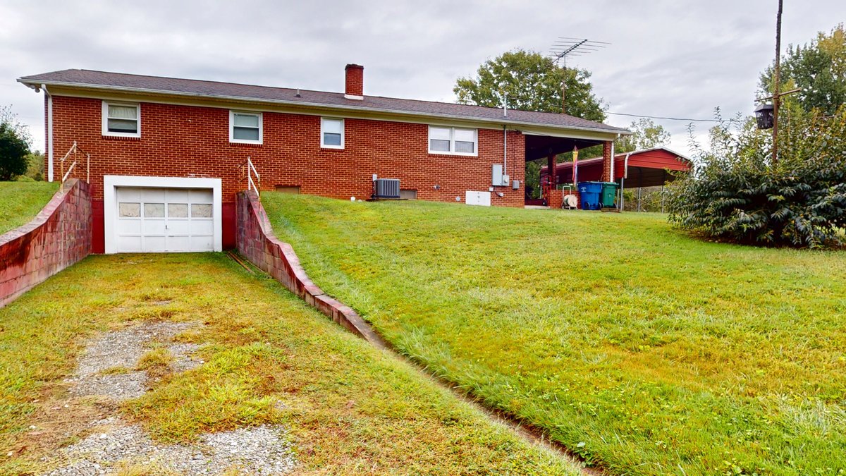Image for Estate of Gladys Morris - Brick 3-Bedroom Home Near Downtown Mount Airy