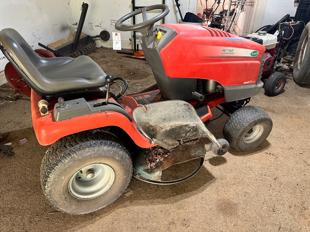 Scotts 16hp/42" Automatic mower with Kohler Command engine
